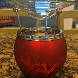 Slatkin & Co. Dancing Reindeer Tealight Oil Warmer